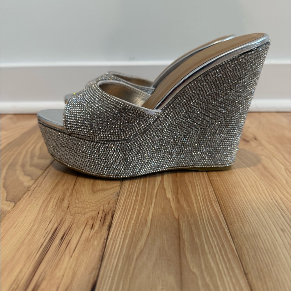 Lulus Silver Rhinestone Platform Heels Size 7 - image 2